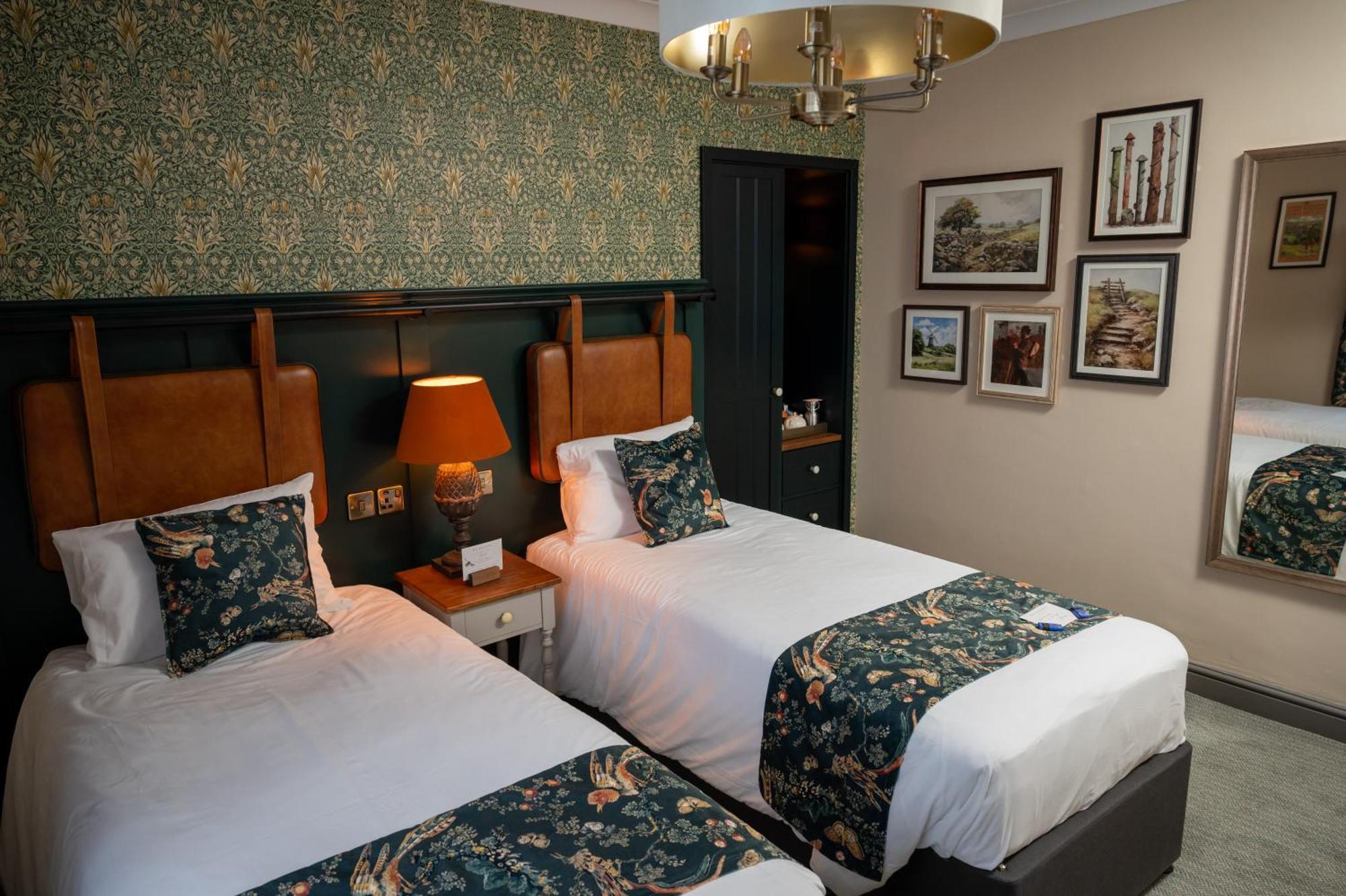 Ethorpe Hotel By Chef & Brewer Collection Gerrards Cross Exterior foto